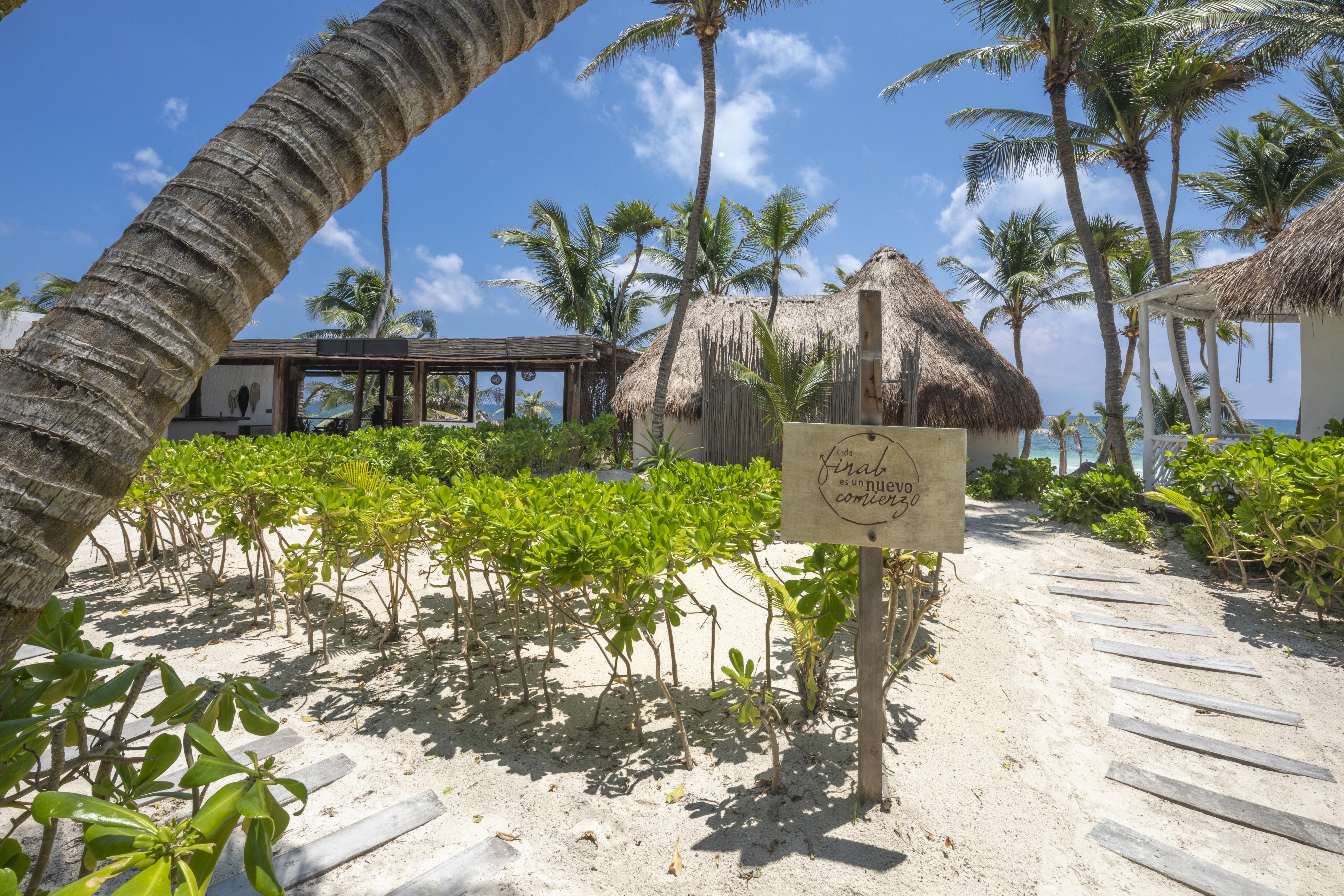 Los Amigos Beach Hotel Boutique Tulum Bagian luar foto